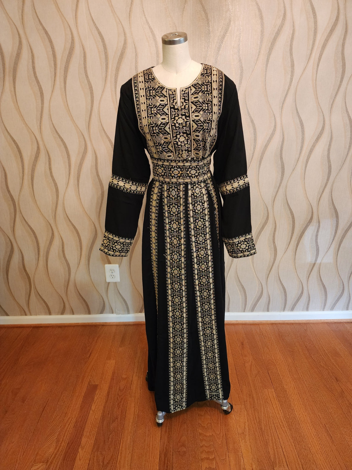 Palestinian Embroidered Thobe