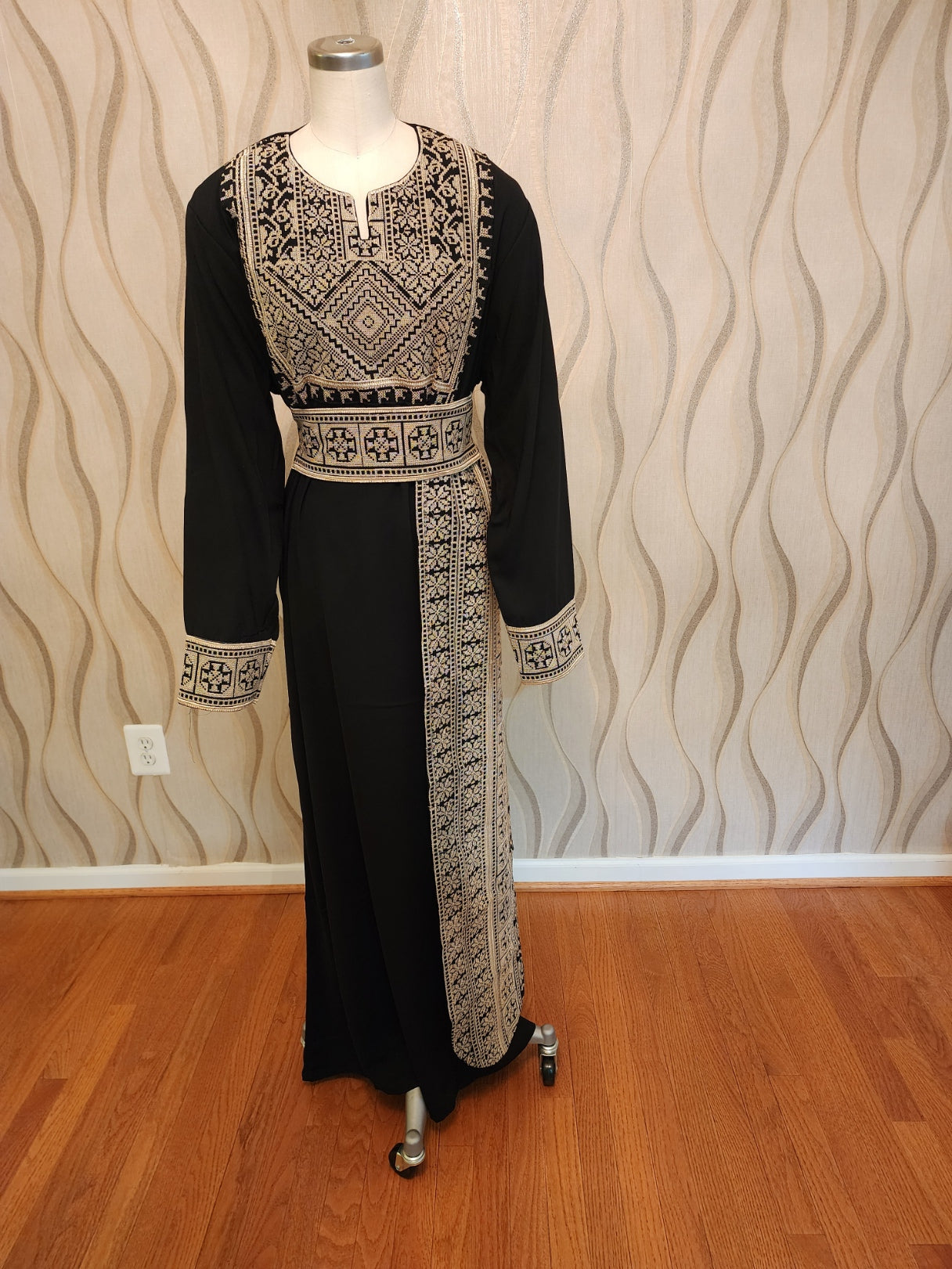 Palestinian Embroidered Thobe