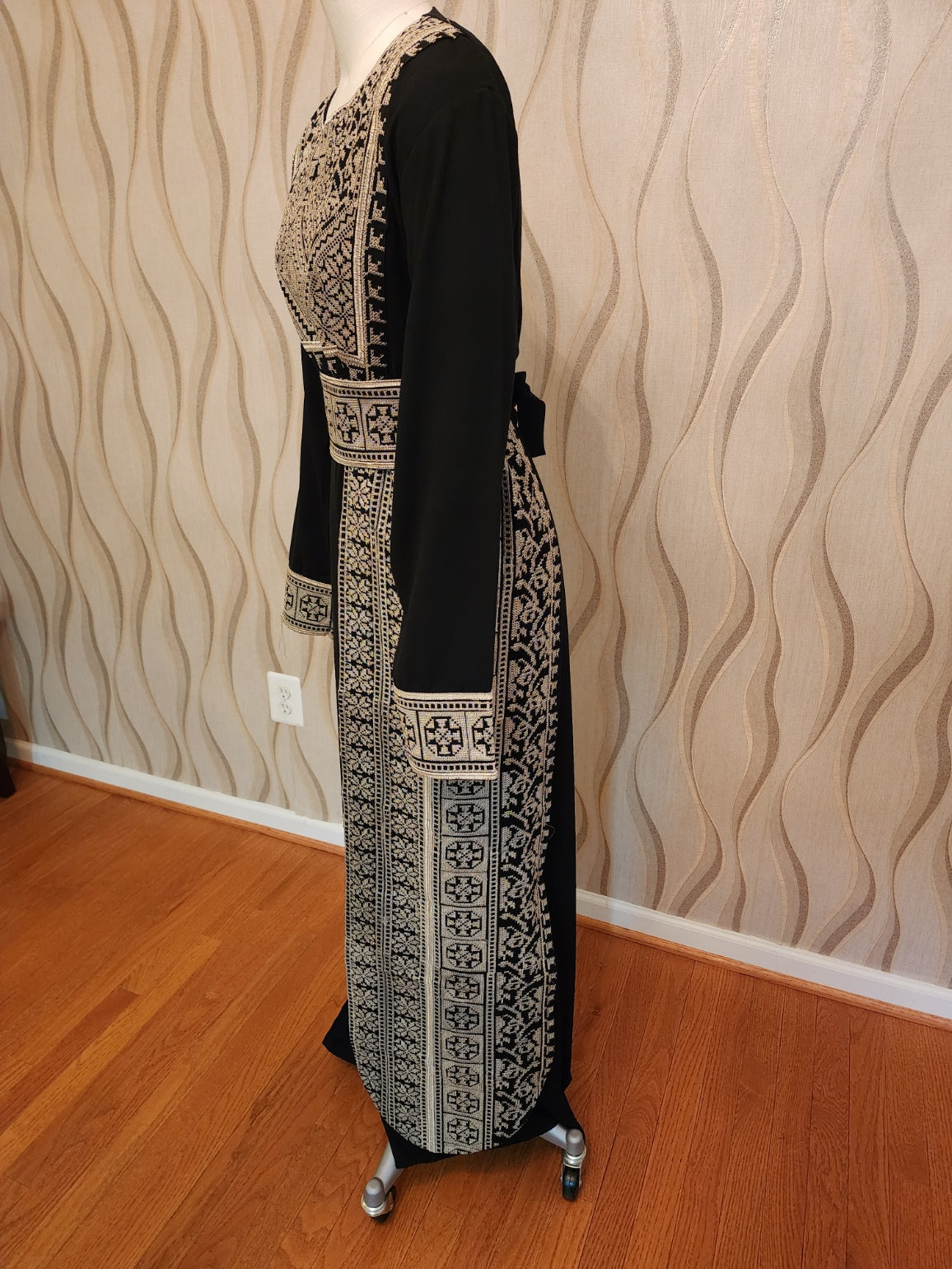 Palestinian Embroidered Thobe